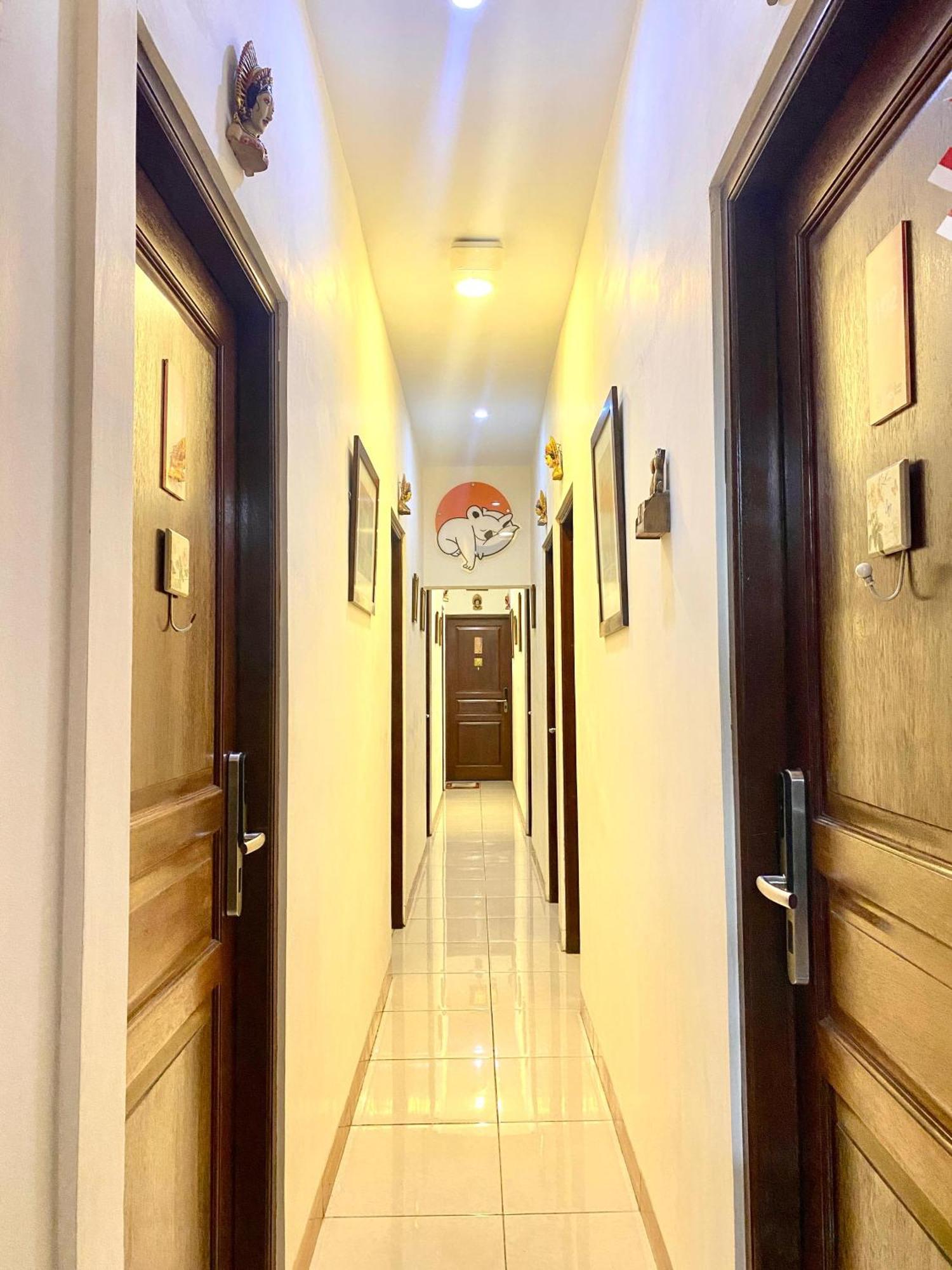 Cabin Hotel Bhayangkara Yogyakarta Exterior foto